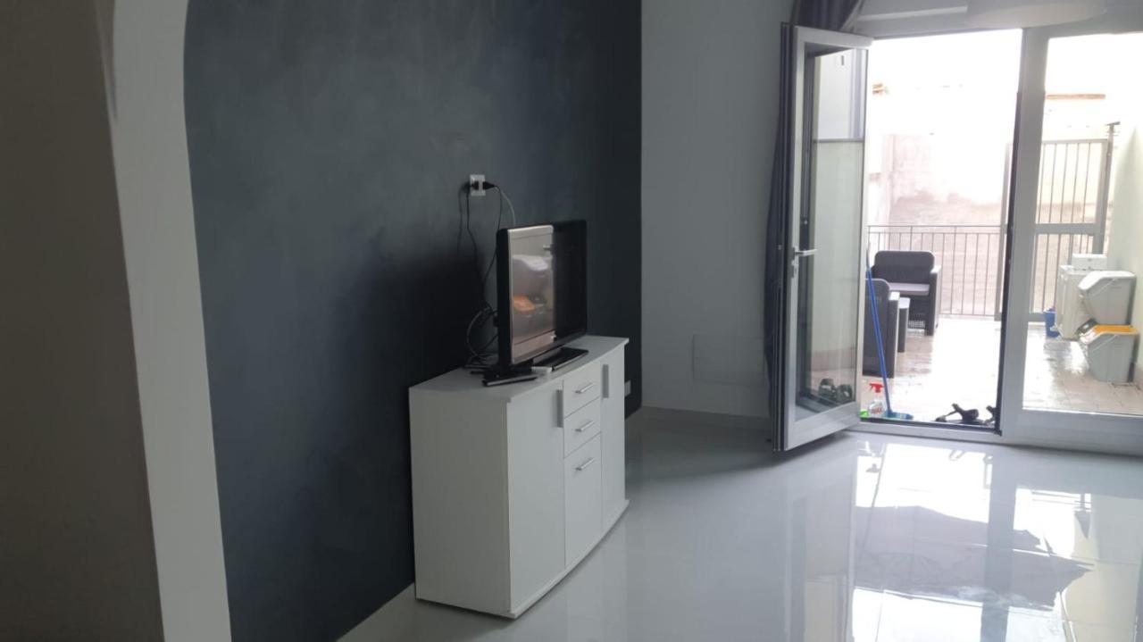 Riposto Etna Taormina Mare 2 Apartment Luaran gambar